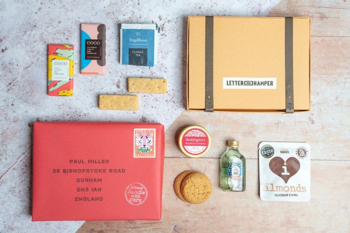 Deluxe British Letter Box Hamper with Gin