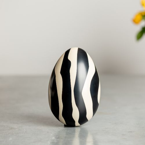 Easter Chic Tin Egg - Zoe