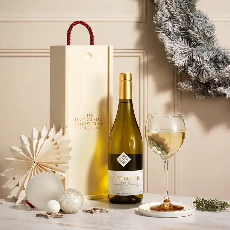 Elegant White Wine Gift Set