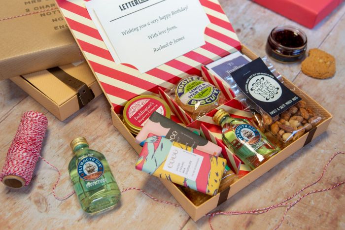 Deluxe British Letter Box Hamper with Gin
