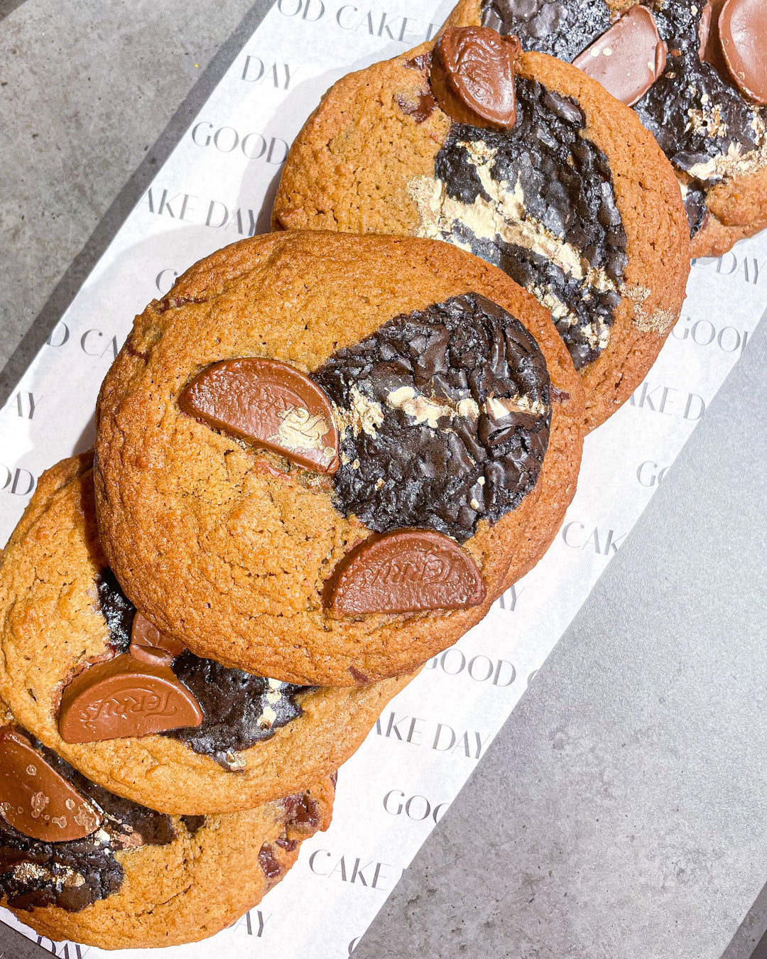 Single Crownie - Chocolate Chip Cookie with a Dark Chocolate Brownie Centre