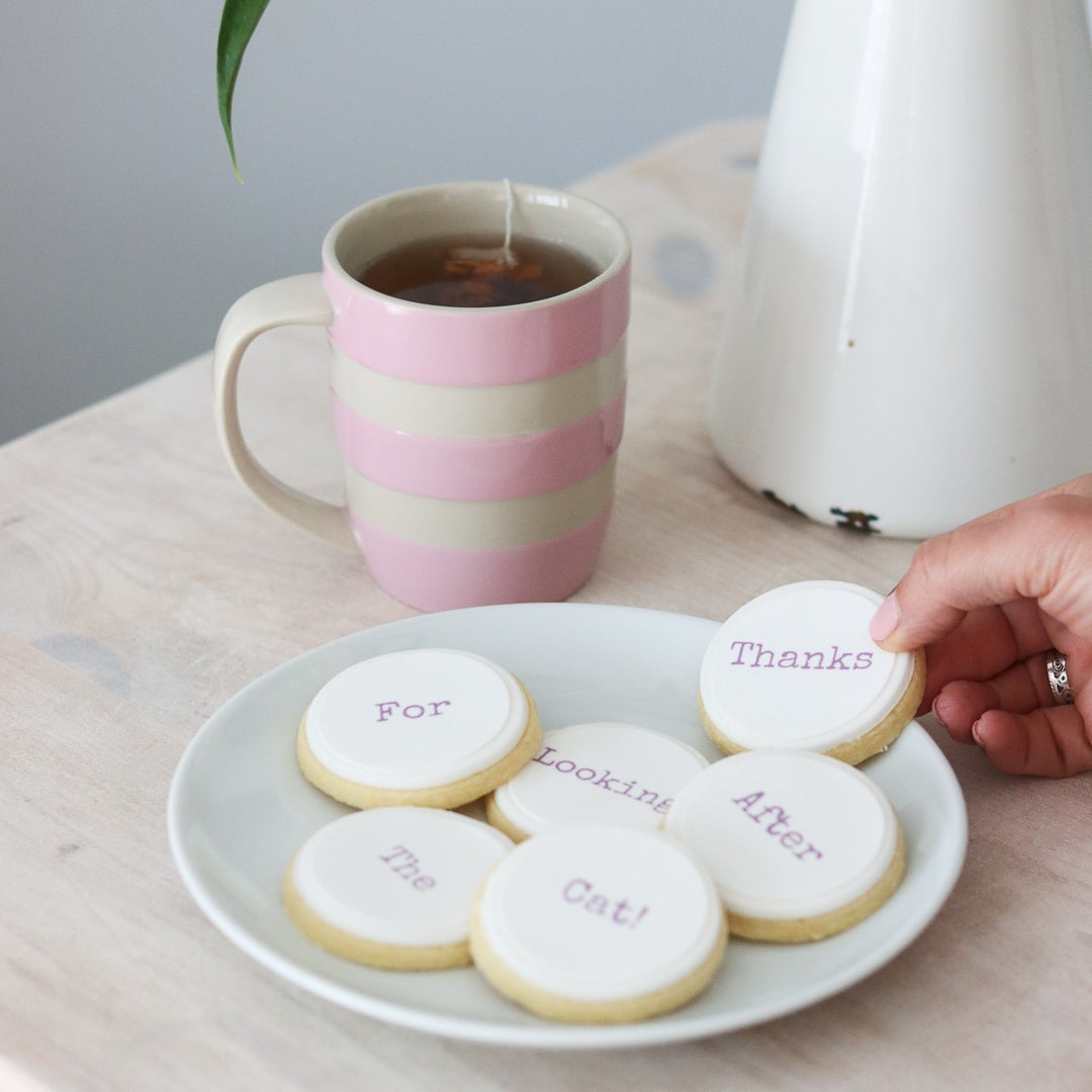 Sweet Message Biscuit Delights