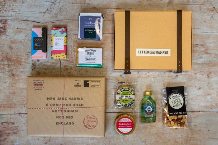 Deluxe British Letter Box Hamper with Gin